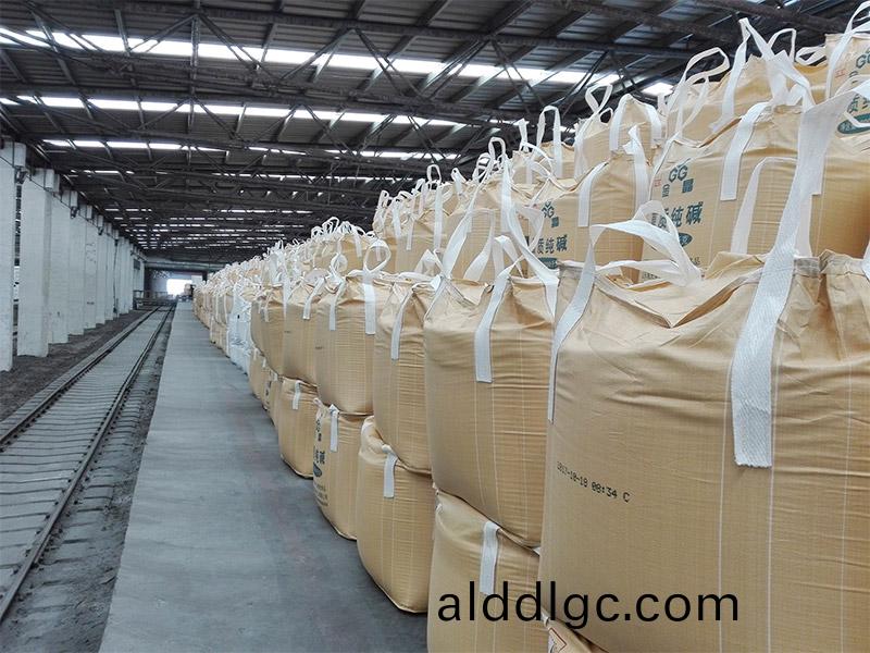 倉(cang)庫(ku)擺放區